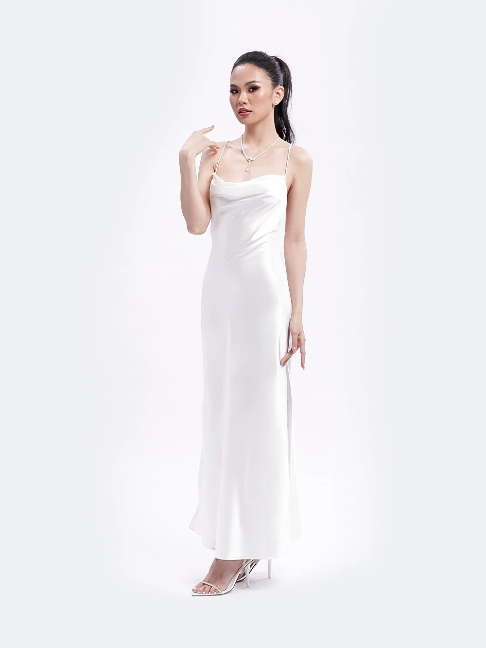 Đầm lụa buộc dây sau lưng Adela Dress – Lụa Là, màu trắng – ảnh 15