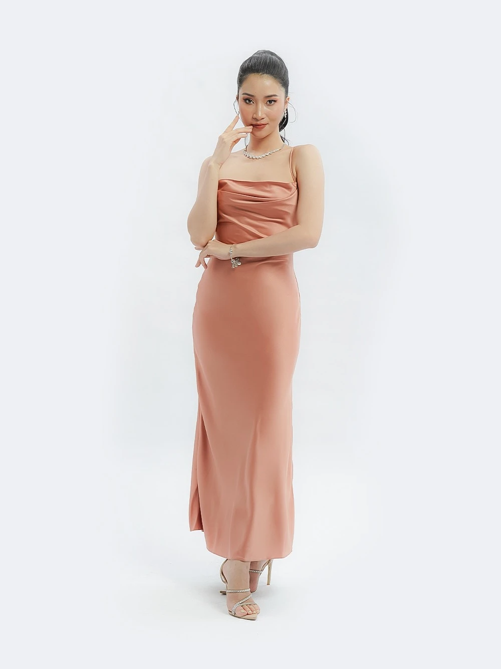 Đầm lụa buộc dây sau lưng Adela Dress – Lụa Là – ảnh 20