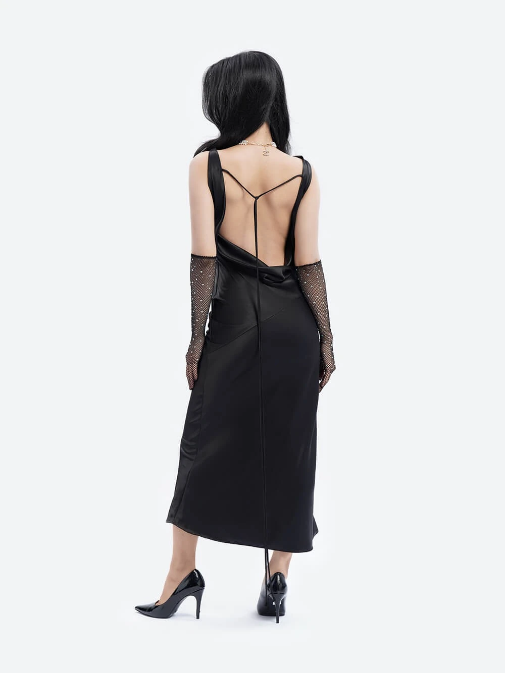 Đầm lụa cổ đổ hở lưng dáng dài dự tiệc Artemis Dress – Lụa Là, màu đen – ảnh 6