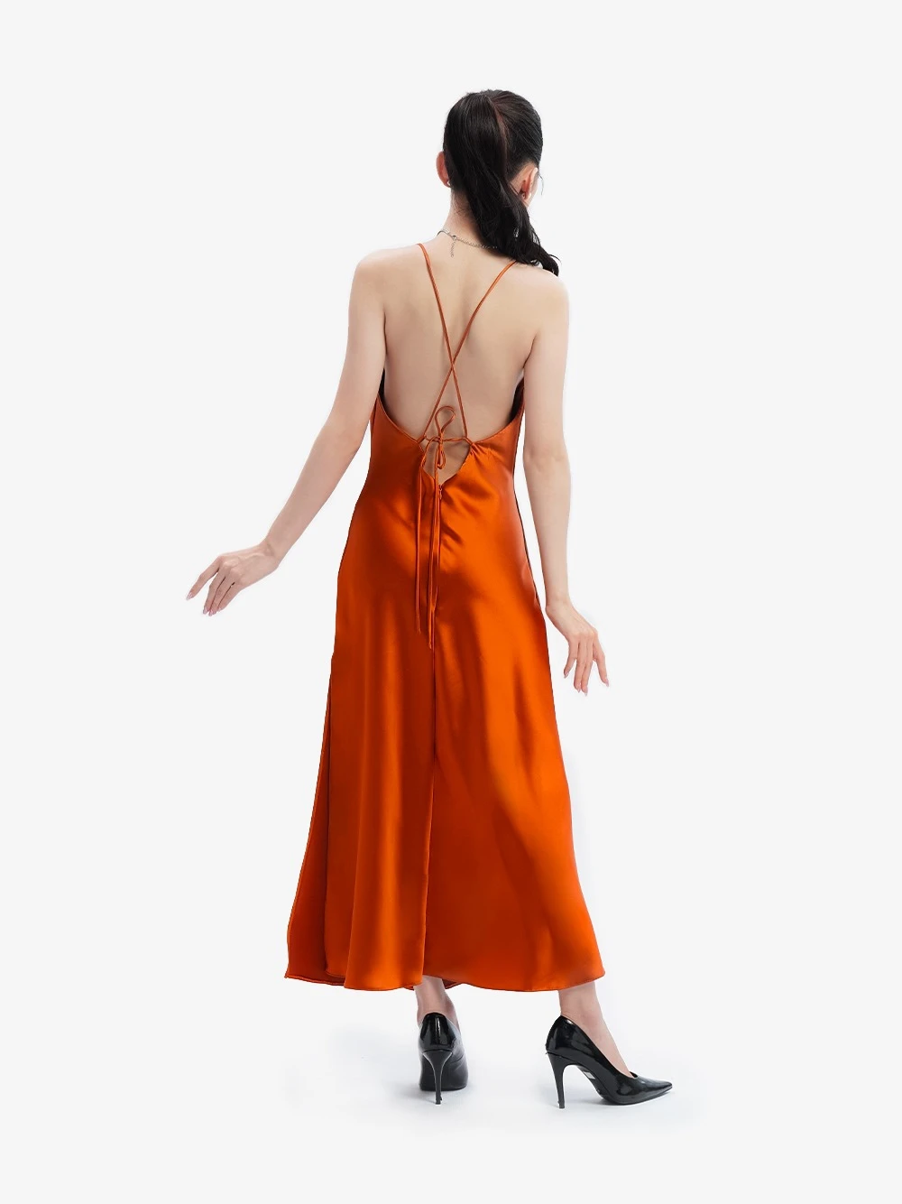 Đầm lụa cổ đổ hở lưng Carmen Dress – Lụa Là, màu cam – ảnh 3