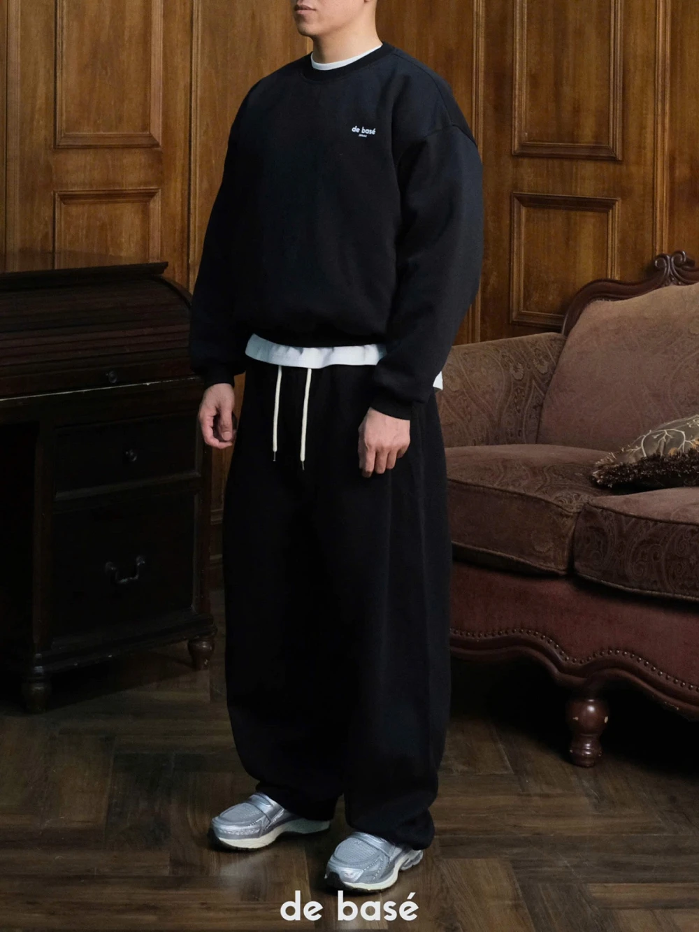 Quần Nỉ Ống Rộng SWEAZE Pants - Quần Nỉ Ống Rộng – De Basé, màu đen – ảnh 2