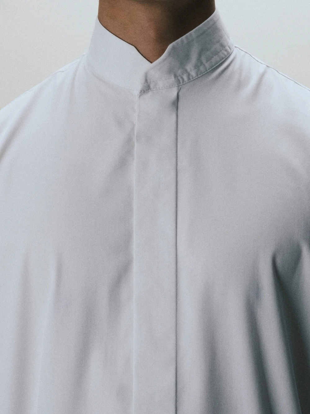 Sơ Mi Trắng Cổ Trụ Giấu Cúc BLANK Shirt - Sơ Mi Trắng Cổ Trụ Giấu Cúc – De Basé