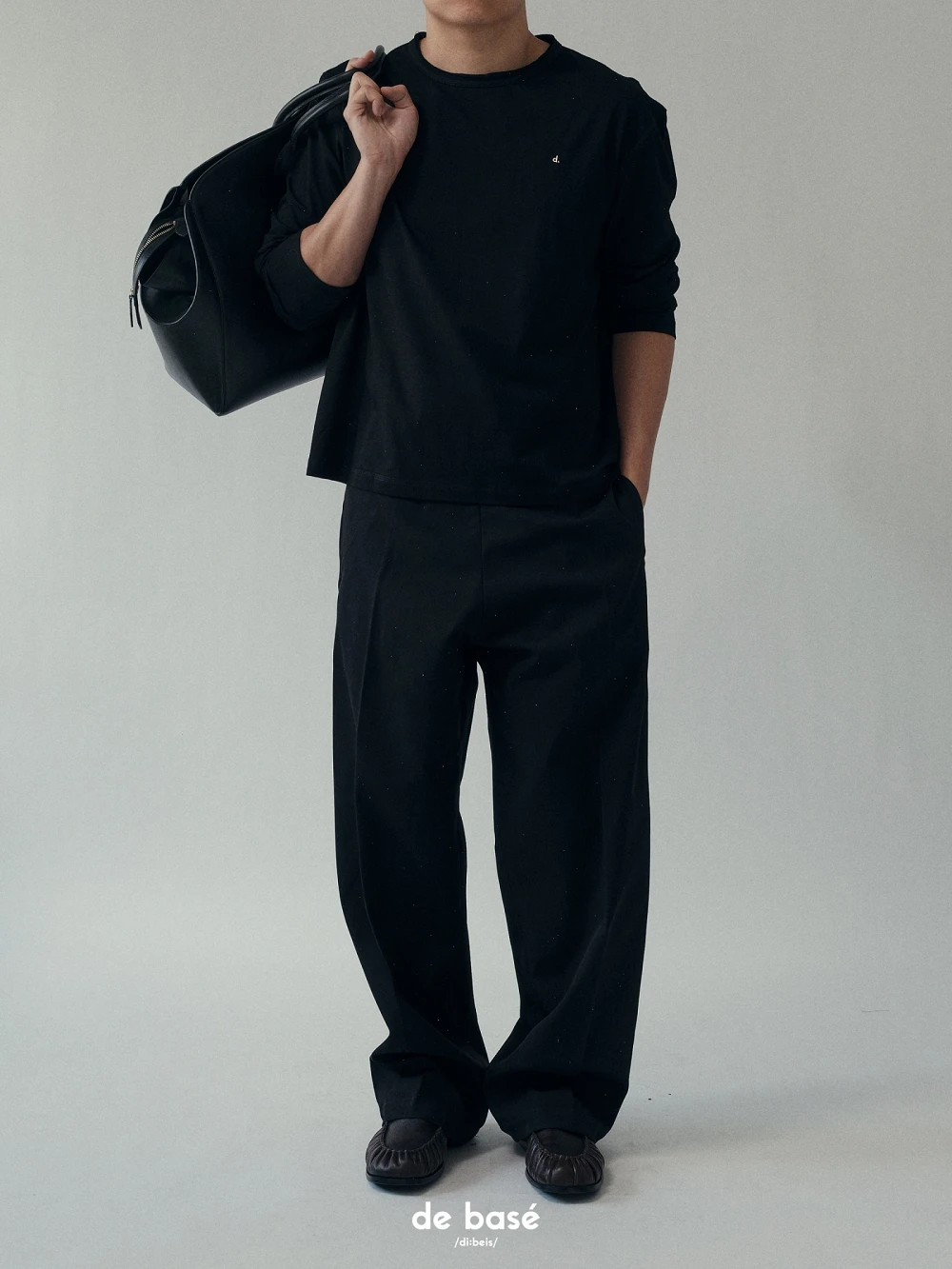 Quần Vải Đen Ống Cong Khóa Zip Sườn TROUSERS 06 - Quần Vải Đen Ống Cong Khóa Zip Sườn – De Basé – ảnh 2