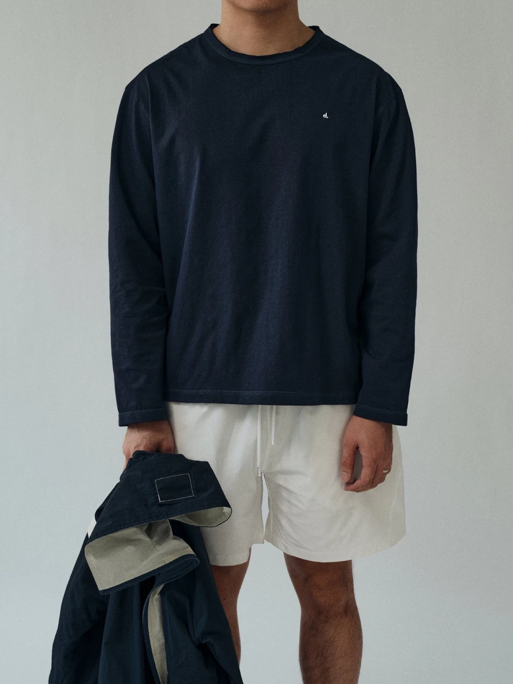 Áo Phông Dài Tay Cổ Rách LONG SLEEVE 04 - Áo Phông Dài Tay Cổ Rách – De Basé, màu xanh navy – ảnh 3