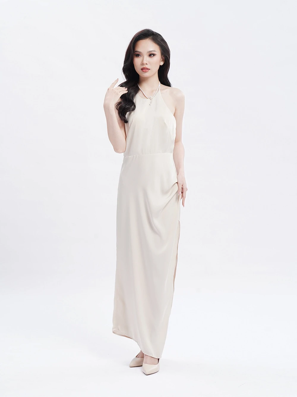 Đầm dự tiệc dáng body xẻ cao Dylan Dress – Lụa Là, màu be – ảnh 5