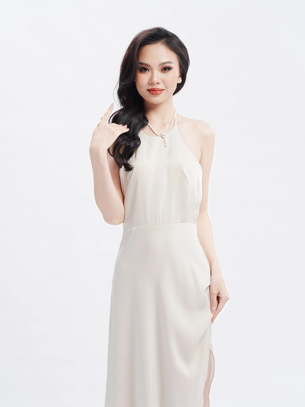 Đầm dự tiệc dáng body xẻ cao Dylan Dress – Lụa Là, màu be – ảnh 8