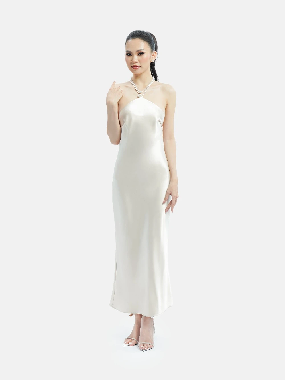 Đầm hai dây cổ yếm dự tiệc Kalina Dress – Lụa Là, màu be
