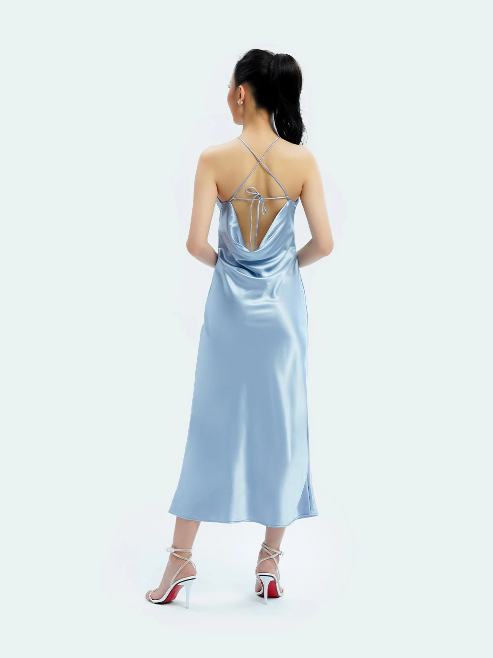 Đầm hai dây cổ yếm dự tiệc Kalina Dress – Lụa Là, màu xanh dương – ảnh 11
