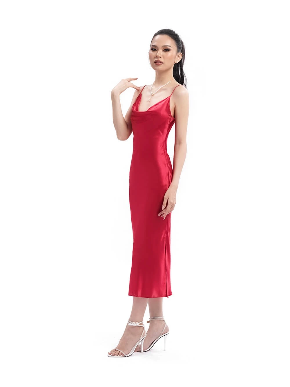Đầm lụa body dáng dài cổ đổ Melita Dress – Lụa Là, màu đỏ – ảnh 13