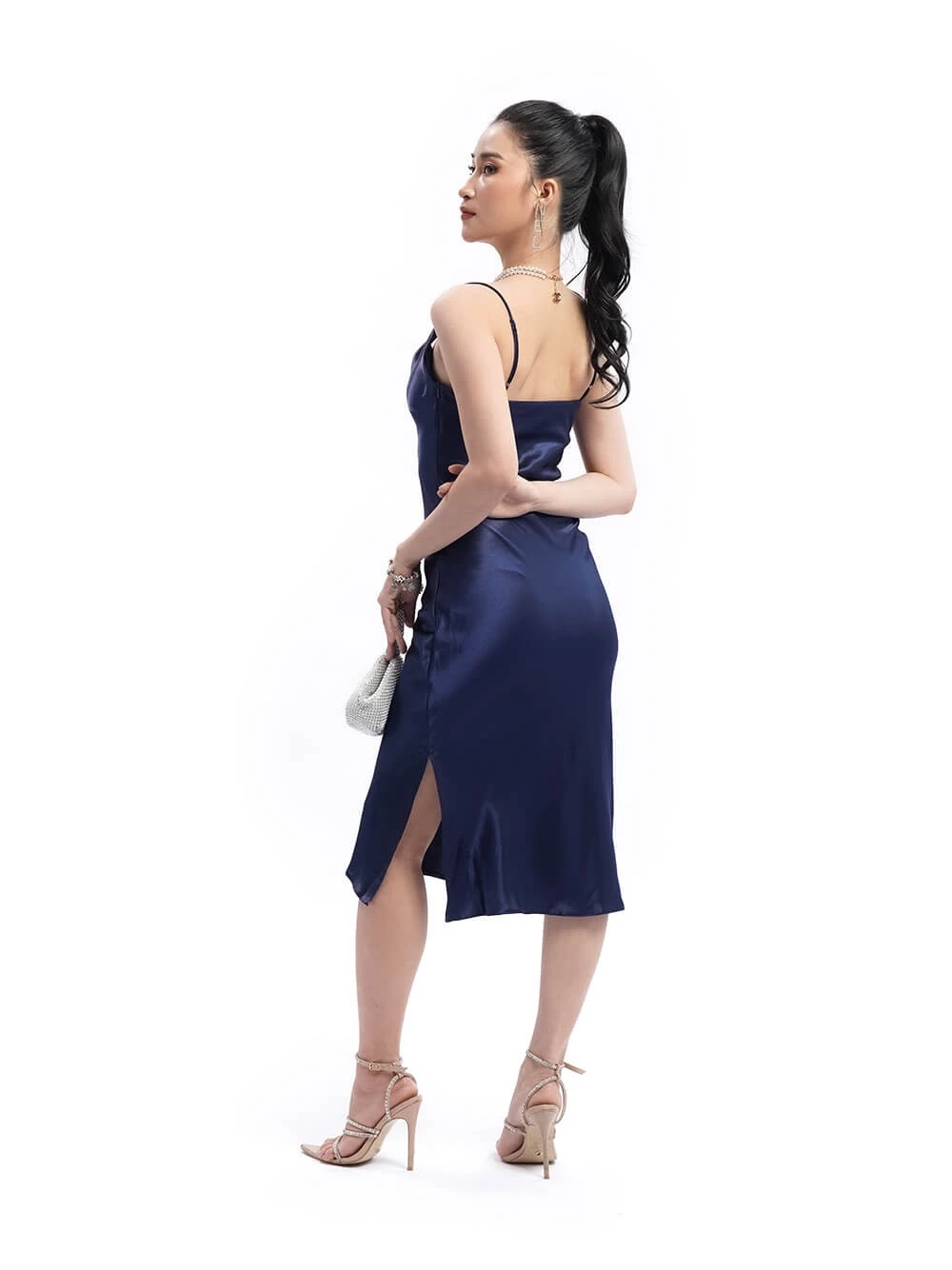 Đầm lụa body dáng dài cổ đổ Melita Dress – Lụa Là, màu xanh – ảnh 22