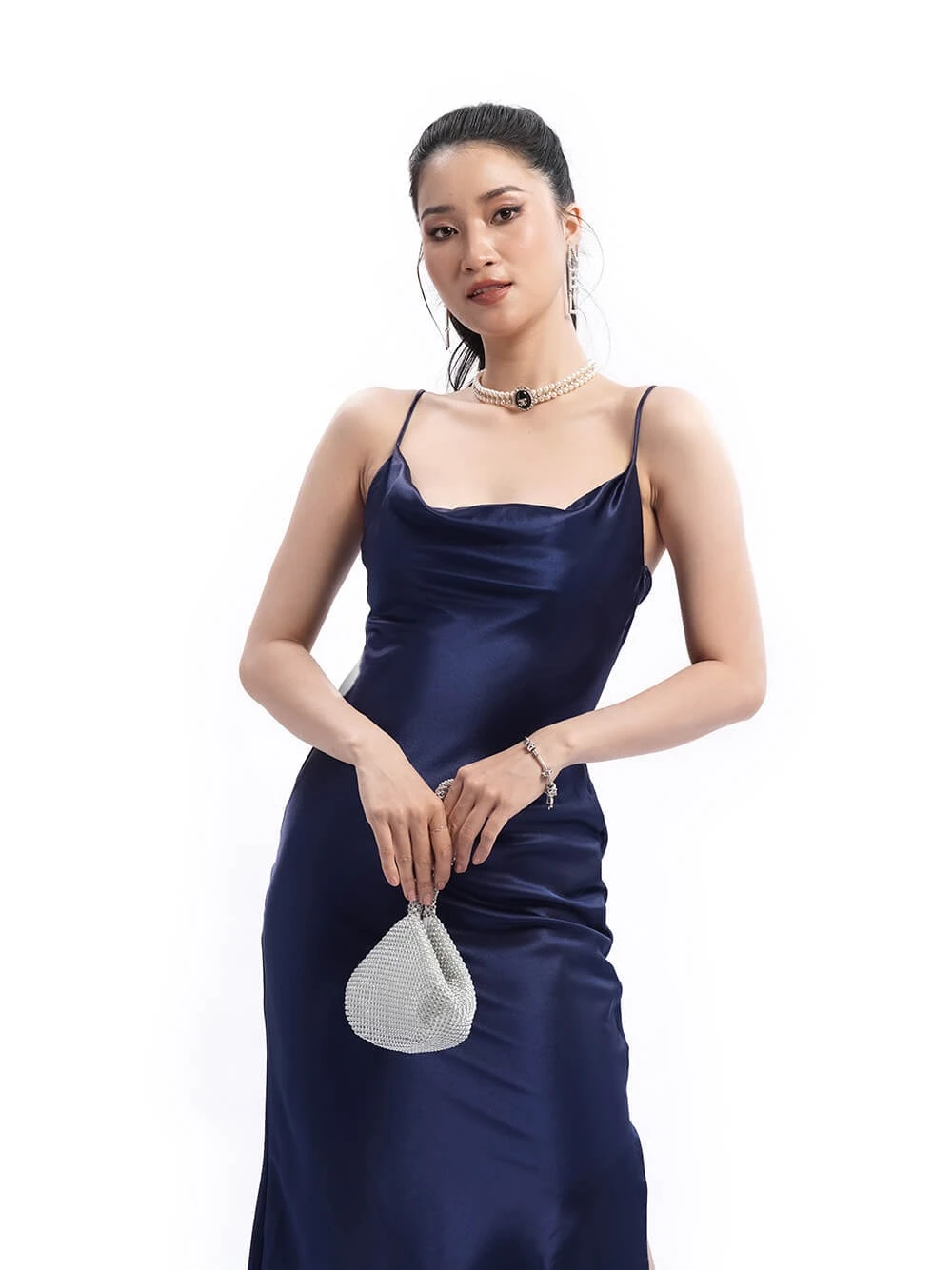 Đầm lụa body dáng dài cổ đổ Melita Dress – Lụa Là, màu xanh – ảnh 23