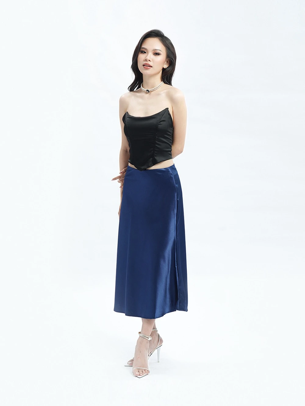 Chân váy lụa midi dáng dài qua gối Menaly Skirt – Lụa Là, màu xanh dương – ảnh 17