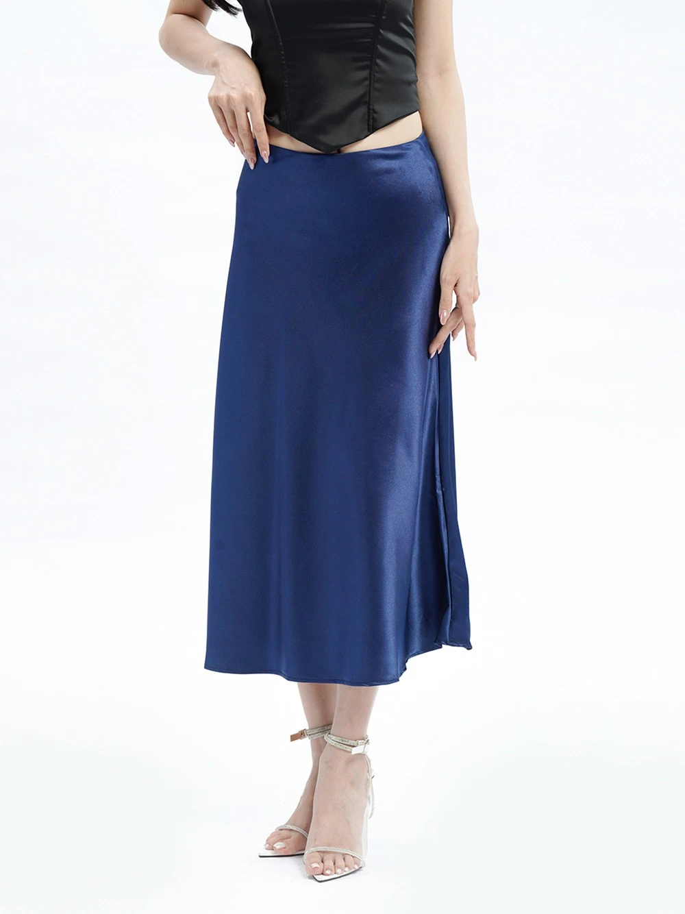 Chân váy lụa midi dáng dài qua gối Menaly Skirt – Lụa Là, màu xanh dương – ảnh 20
