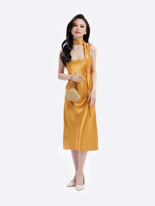 Đầm lụa dáng suông, cổ rộng Merlin Dress – Lụa Là