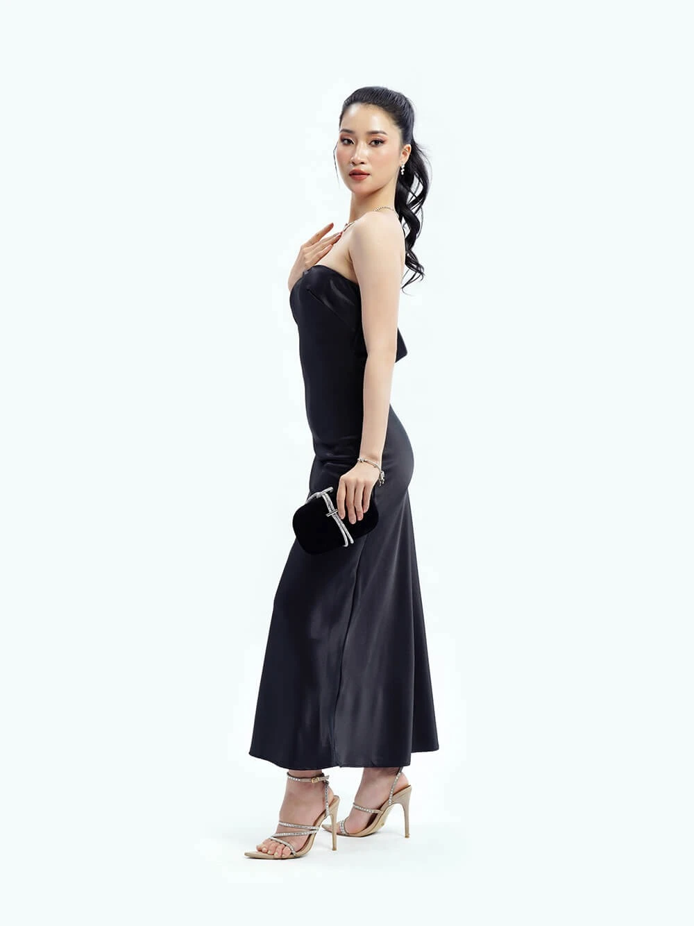 Đầm dạ hội lụa cúp ngực, lưng đổ, dáng dài Sophie Dress – Lụa Là, màu đen – ảnh 7