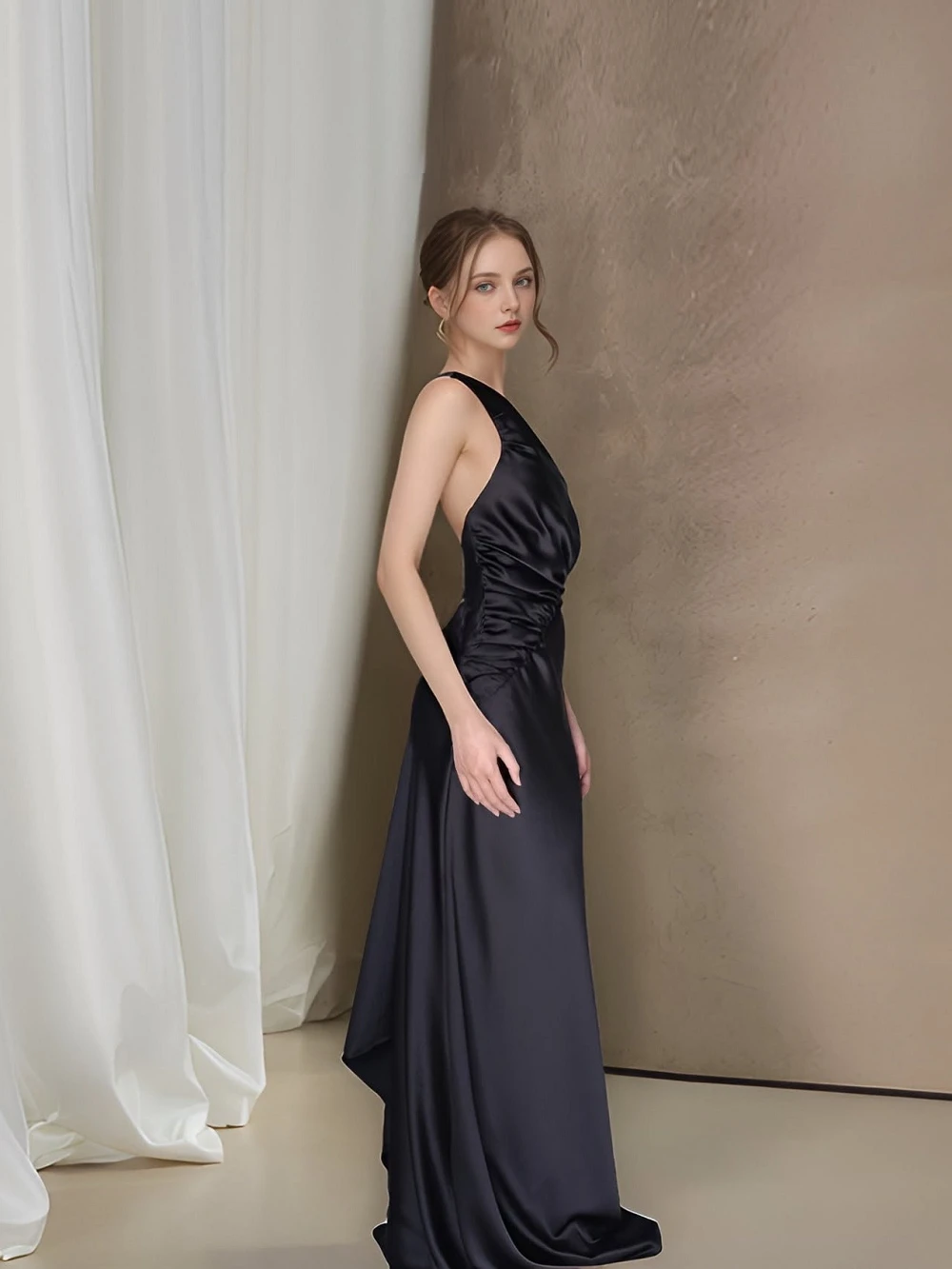 Đầm lụa lệch vai xếp nếp, dải lụa thắt sau lưng Thalia Dress – Lụa Là, màu xanh navy – ảnh 8
